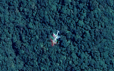 Najnowsze znalezisko tropicieli MH370 na Google Maps - tajemniczy wrak można znaleźć na współrzędnyc