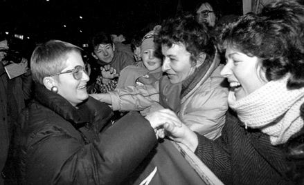Sprzeciw wobec odebrania kobietom prawa do aborcji, wobec tej inicjatywy ZChN-owsko-kościelnej, bywa