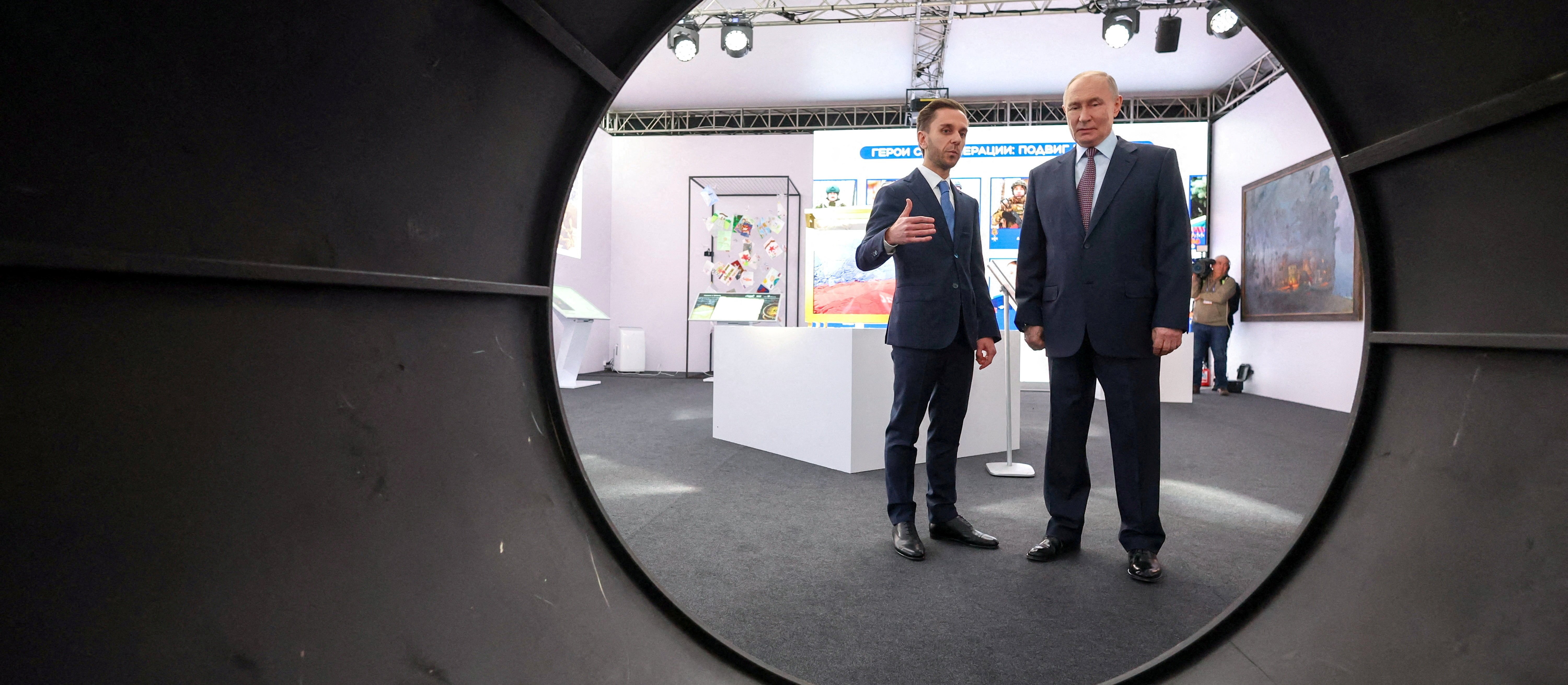 Putin reaches for the wealth of oligarchs. Russia lacks money for the war against Ukraine