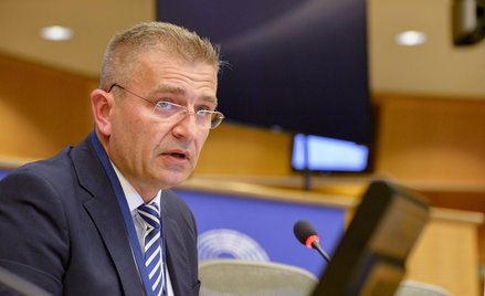 Arłukowicz: Centralizm i chaos paraliżują system szczepień