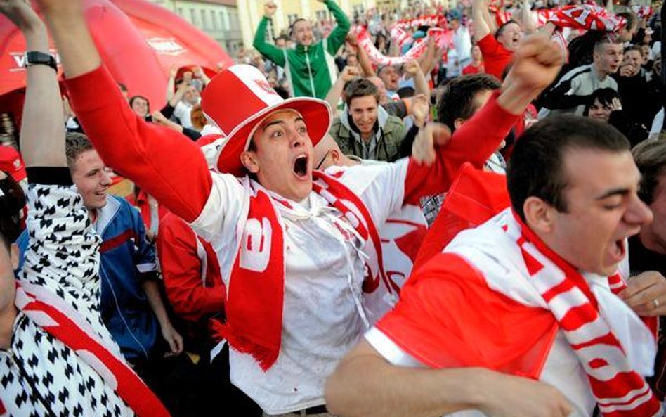 Samorządy szukają różnych sposobów na organizowanie imprez dla kibiców podczas Euro 2012