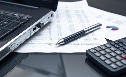 Prowadzenie firmy zdalnie z zagranicy jest oskładkowane w Polsce