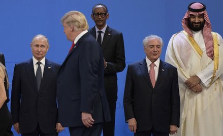 Rzeczniczka Białego Domu: Śledztwo Muellera podkopuje relacje z Rosją