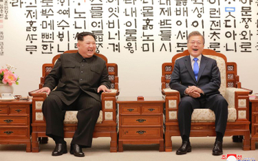 Pojednanie Korei. Pjongjang przesuwa strefę czasową o 30 min