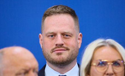 Poseł Janusz Cieszyński odpowiedział ministrowi sprawiedliwości na X: „panie Żurku, oddam za ksero j