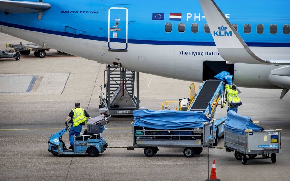 Lotnisko Schiphol będzie działać na pół gwizdka także jesienią