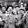 Radość mieszkańców Londynu na wiadomość o kapitulacji Niemiec. 9 maja 1945 r.
