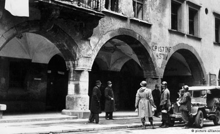 Alianci zastali kraj, którego administrację trzeba było budować od podstaw