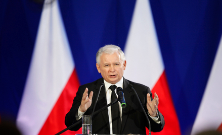 PiS stara się zachować pozory demokracji