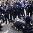 Część Austriaków ma dość ograniczeń. Protest w Wiedniu