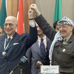 Jaser Arafat i Sekretarz Generalny Ligi Arabskiej Esmat Abdel Meguid. Zdjęcie z maja 2001 roku.