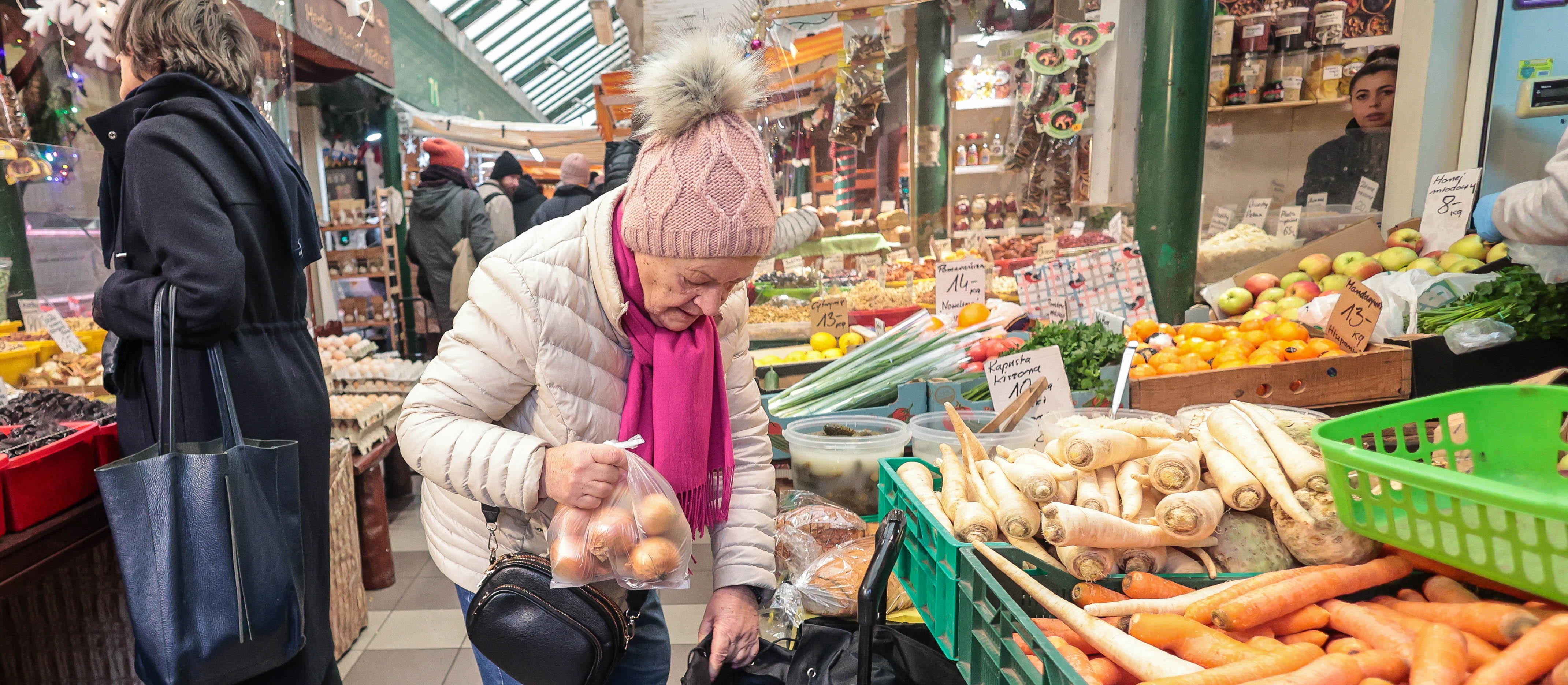 Ceny w sklepach wciąż rosną. Jest jednak dobra wiadomość