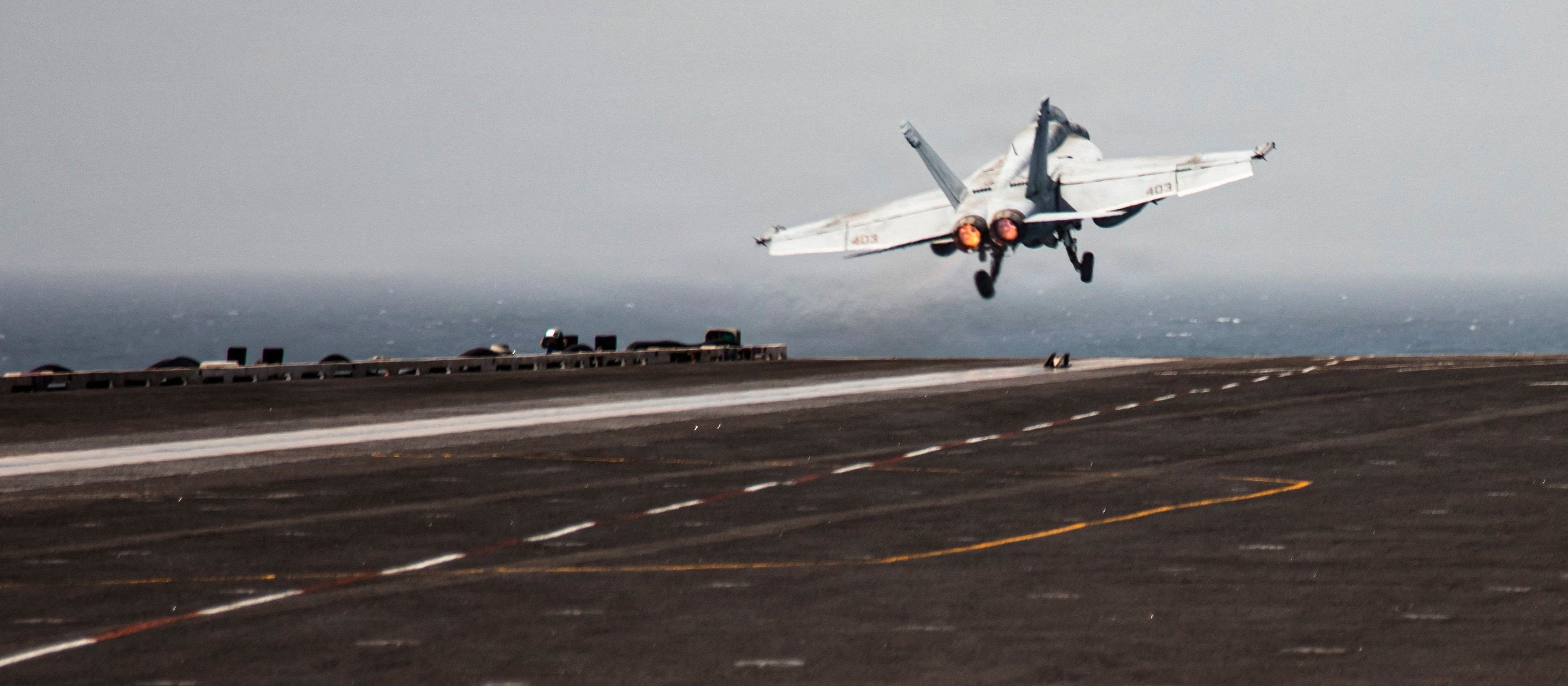 Amerykanie wycofają największy na świecie lotniskowiec z Bliskiego Wschodu