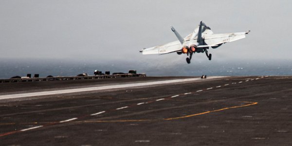 Amerykanie wycofają największy na świecie lotniskowiec z Bliskiego Wschodu