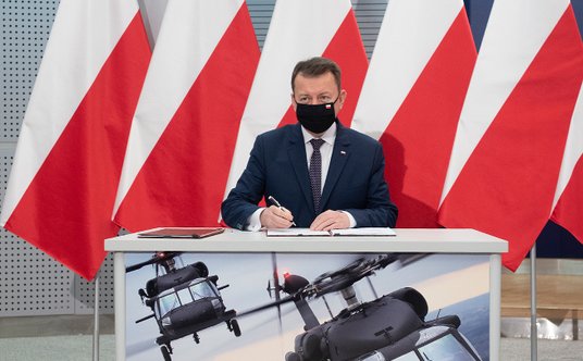 f1 15 grudnia została podpisana i zatwierdzona umowa na zakup czterech kolejnych śmigłowców S-70i Bl