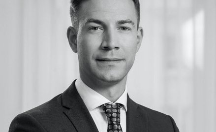 Polityka kontra atom