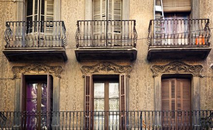 Barcelona będzie przymusowo przejmować puste mieszkania