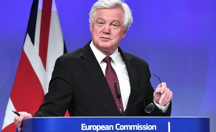 Rezygnacja ministra ds. brexitu nie zaszkodziła funtowi