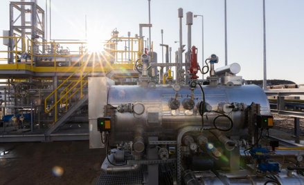 Firmy paliwowe zarabiają krocie na przerobie ropy