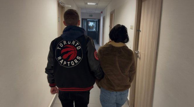 Sprawcy wybierali głównie osoby starsze, wzbudzając ich zaufanie ofertą pomocy, na przykład przy wni