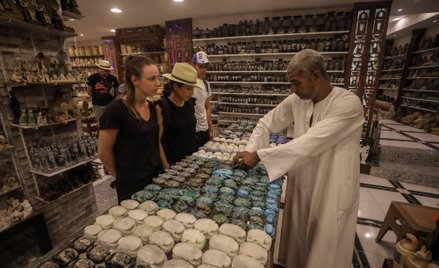 Sklepy i restauracje turystyczne w Egipcie wyjęte będą z nakazu wcześniejszego zamykania