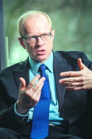 Ludwik Sobolewski były prezes GPW, współzałożyciel firmy Cornerstone Communications Praktycznie cała