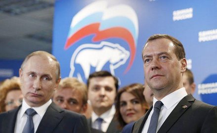 Władimir Putin i Dmitrij Miedwiediew nie myślą o przegranej