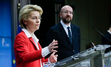 Przewodnicząca Komisji Europejskiej Ursula Von der Leyen i szef Rady Europejskiej Charles Michel