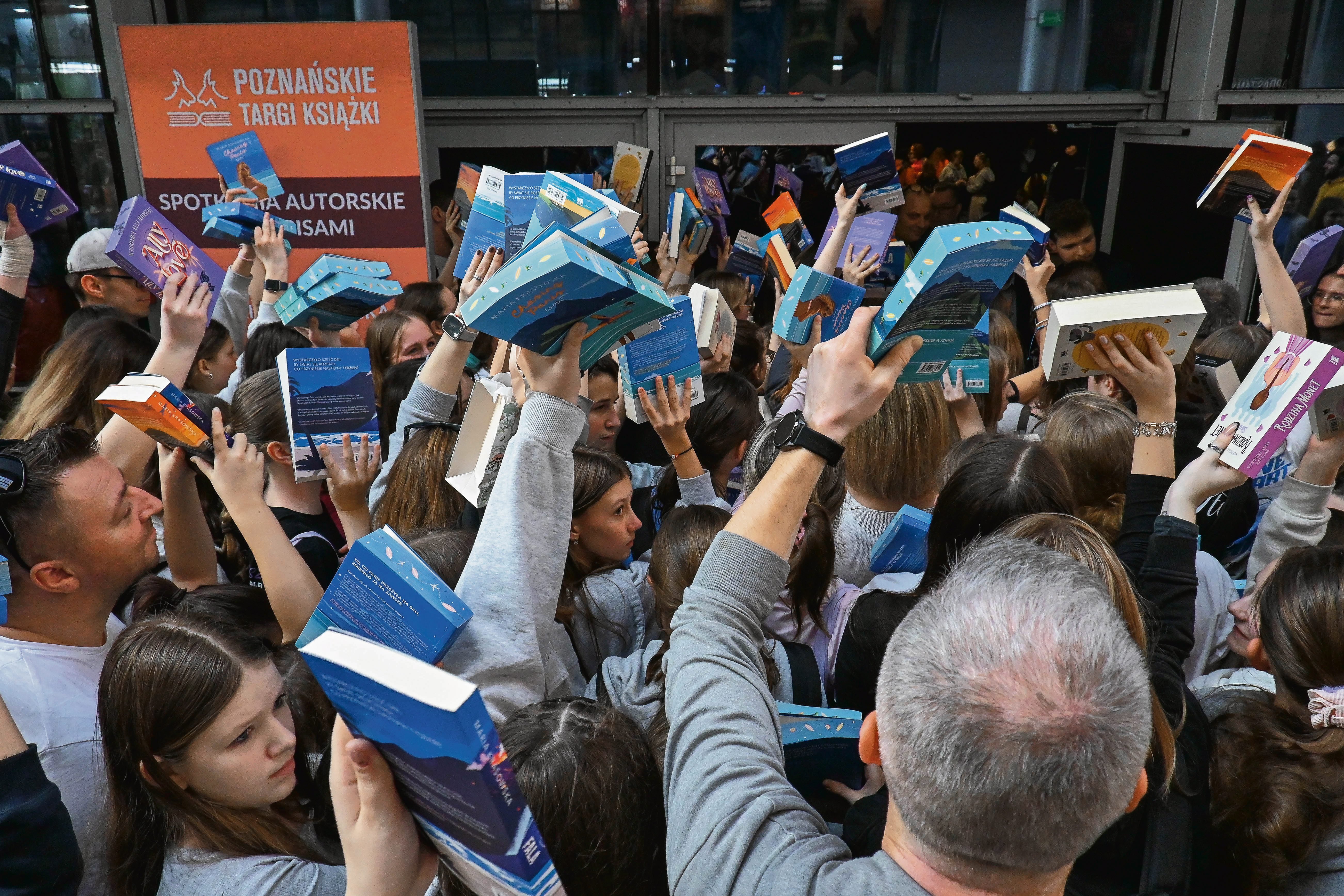 Jak young adult niszczy literaturę. Książki dla młodzieży pełne bylejakości