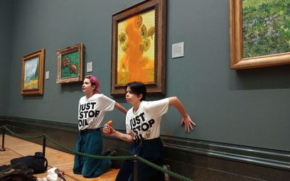 Aktywiści z Just Stop Oil po ataku na obraz Vincenta van Gogha.