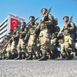 To idzie Turcja... Defilada z okazji Dnia Zwycięstwa 30 sierpnia 2012 roku. Ankara ma środki do obro