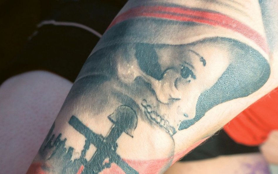 Na ciele Ötziego, „człowieka lodu”, jest 61 tatuaży (Muzeum Archeologiczne Południowego Tyrolu we wł