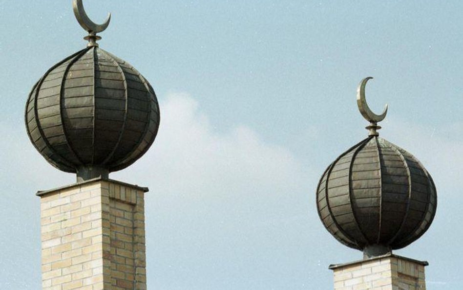 Koniec obowiązkowych modłów za prezydenta