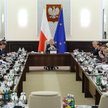 Premier Donald Tusk podczas posiedzenia rządu w siedzibie Kancelarii Prezesa Rady Ministrów w Warsza
