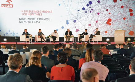 Uczestnicy debaty „Nowe modele biznesu na nowe czasy”.