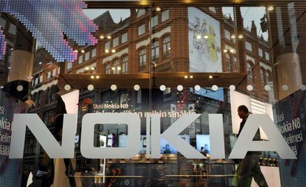 Fiński producent telefonów komórkowych Nokia poinformował w środę o planach zwolnienia 7 tysięcy pra
