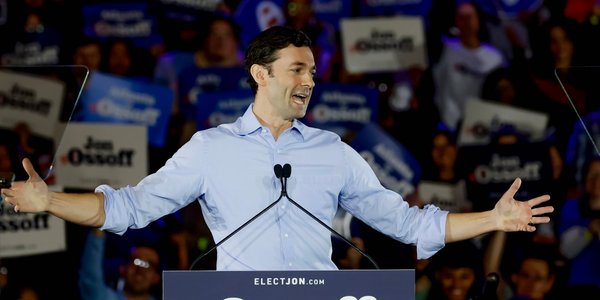 Senator Jon Ossoff z Georgii – nowa nadzieja Demokratów przed wyborami 2028