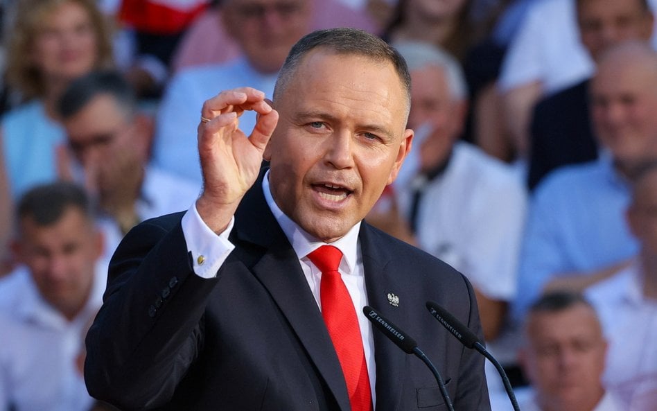 Prezydent RP Karol Nawrocki przemawia podczas uroczystości z okazji rocznicy zaprzysiężenia go na Ur