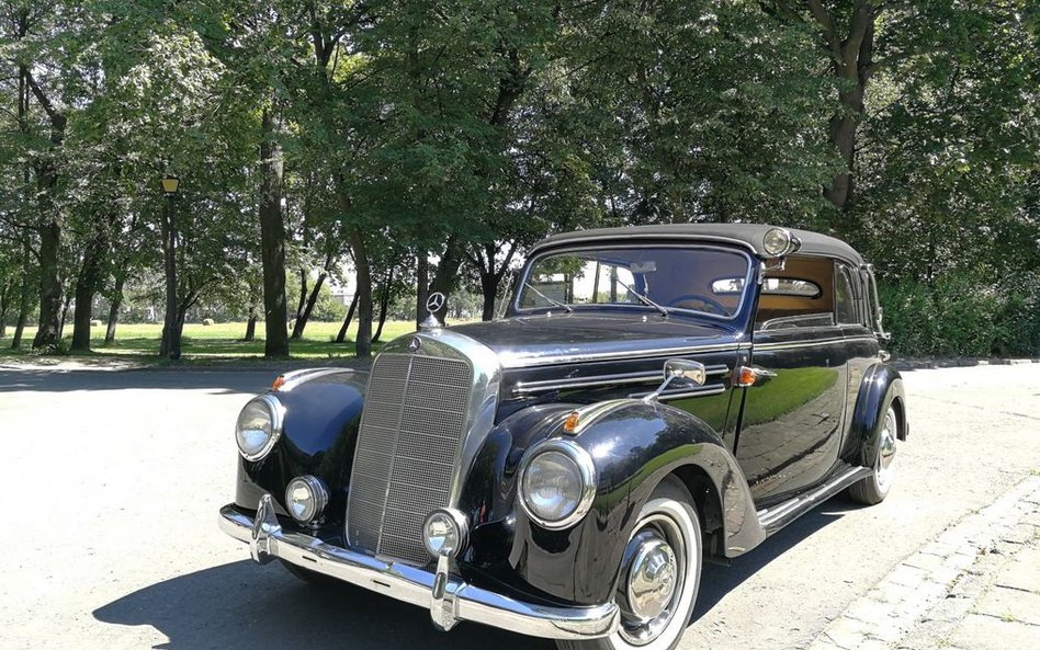 Mercedes Benz 220 Cabriolet typu B