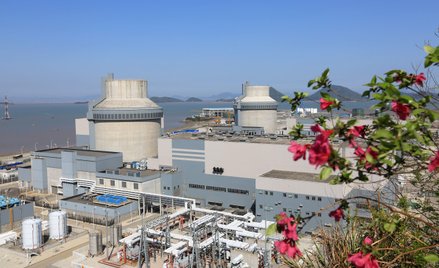 Każdy dzień zwłoki czyni polski atom coraz trudniejszym projektem