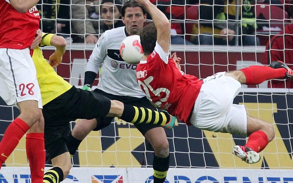 Roman Weidenfeller swoimi interwencjami uratował Borussię przed porażką z Bayernem