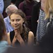 Manekin Grety Thunberg powieszony na rzymskim moście