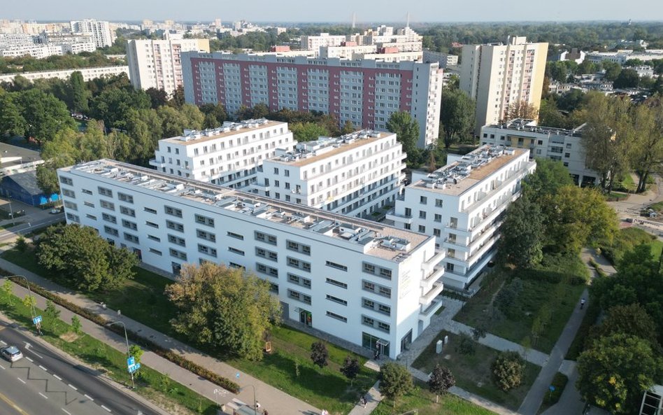 Lizbońska na warszawskiej Pradze to jedno z pierwszych osiedli w Warszawie, które powstało na mocy s
