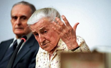 Wanda Półtawska z mężem Andrzejem w siedzibie episkopatu Polski w lutym podczas promocji książki „Be