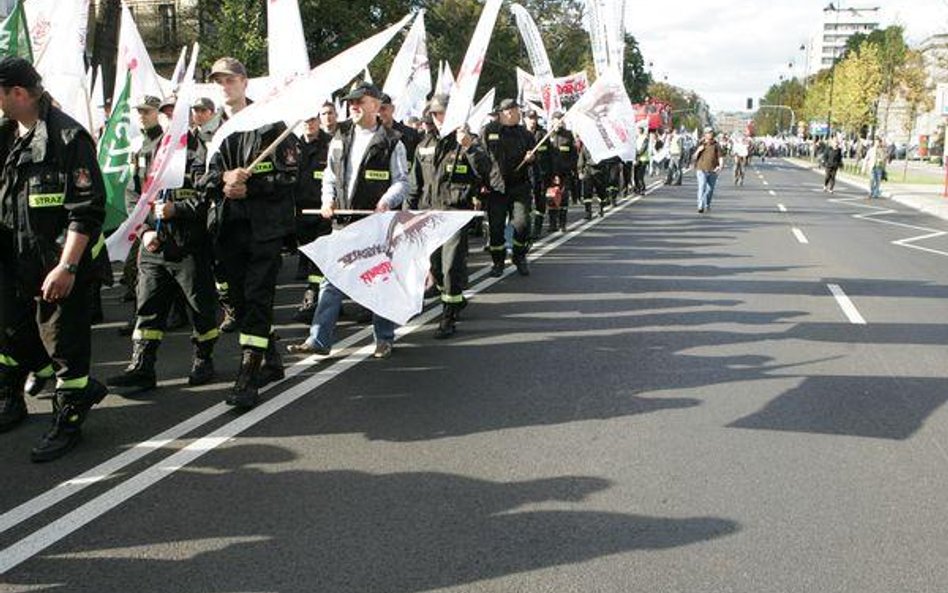 Protest przeciwko zamrożeniu płac