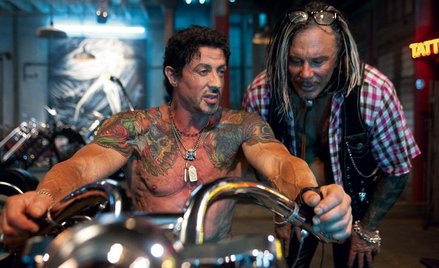 Sylvester Stallone i Mickey Rourke w „Niezniszczalnych”