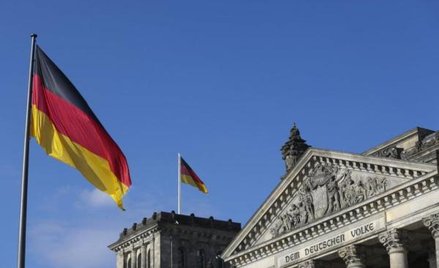 Niemcy nie dość, że są wyjątkowo przekonani do potencjału swojego kraju, to generalnie są na tle eur