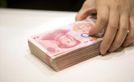 Dyskretny sposób sterowania kursem juana