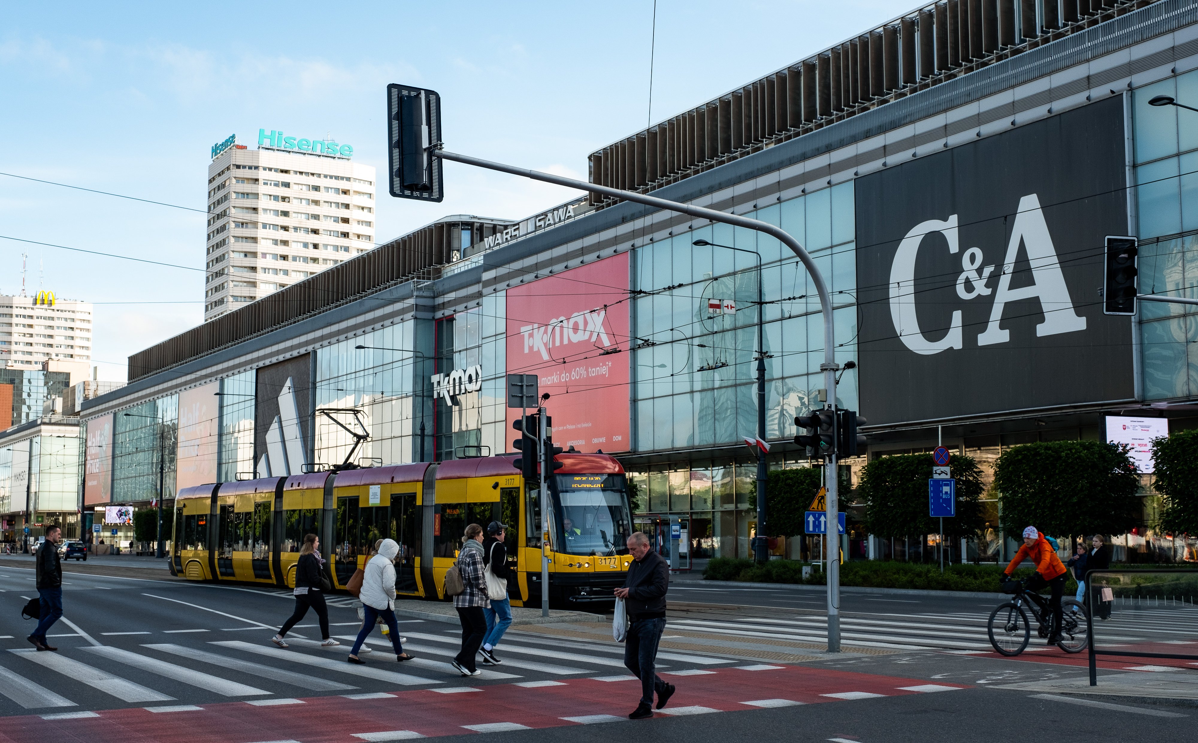 Sprzedaż detaliczna mocno w górę. Pomogła Wielkanoc