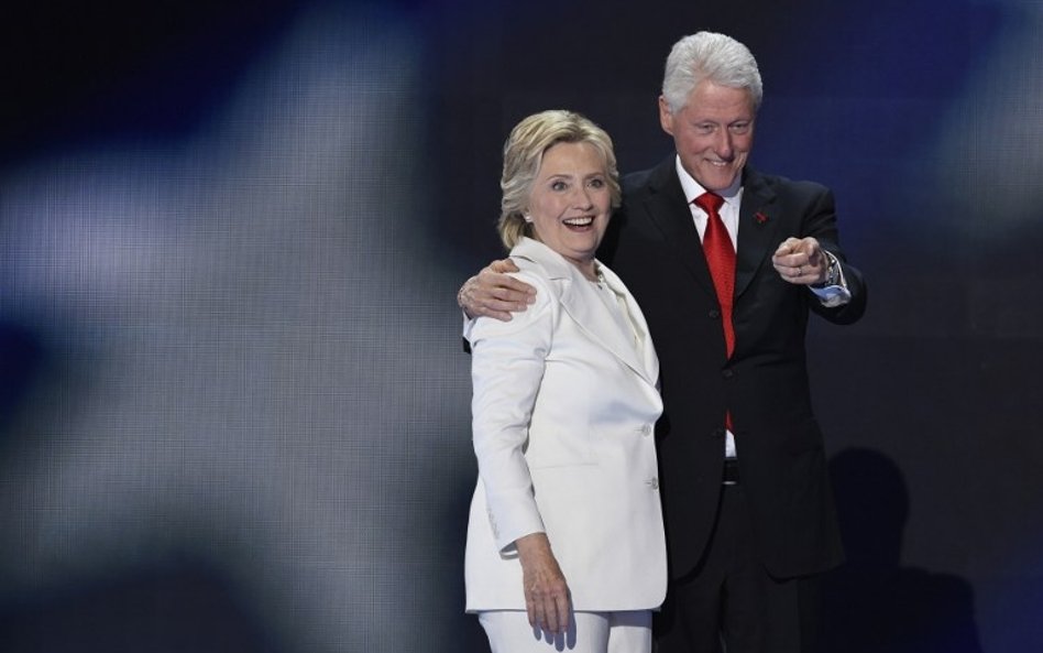 Członek administracji George'a W. Busha poprze Hillary Clinton